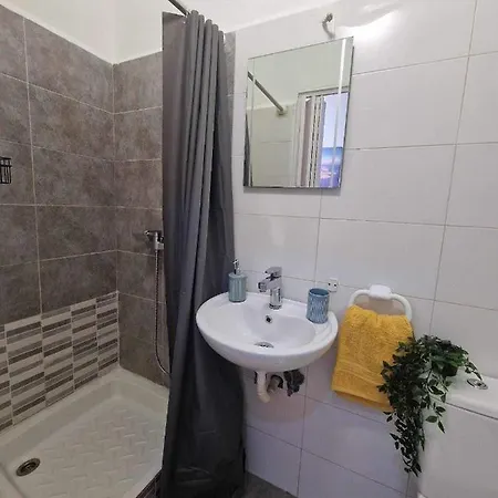 Apartment Privilege *