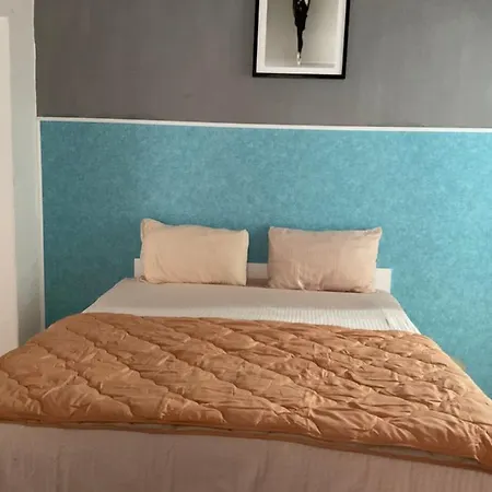 Privilege Apartment *